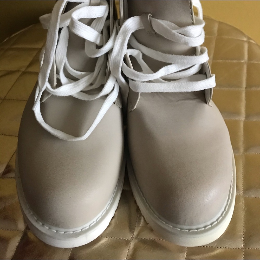 ❄️NWOT❄️SHELLYS LONDON Boots❄️